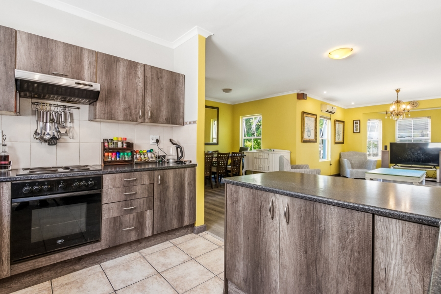 2 Bedroom Property for Sale in Zevenzicht Western Cape